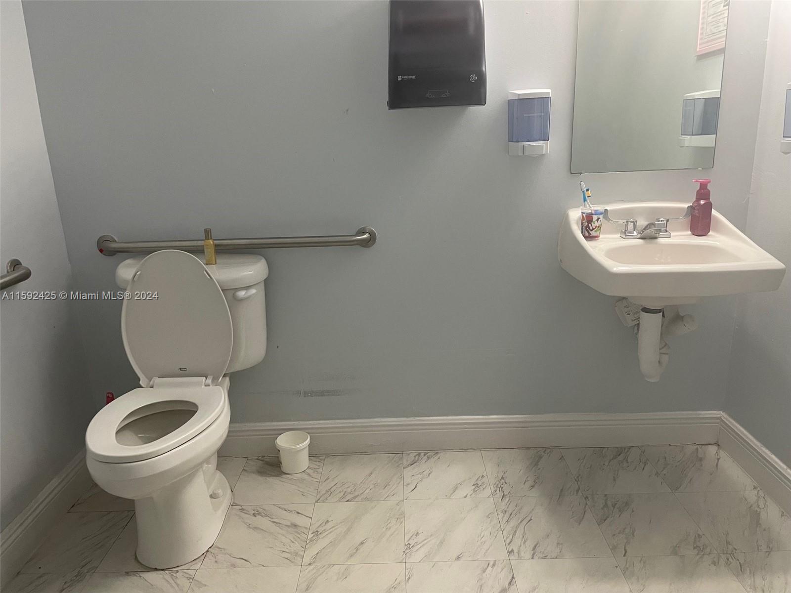 Commercial Property Warehouse